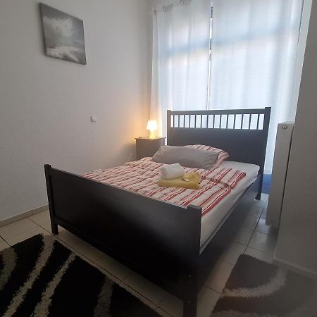Mundelsheim Pension Am Rathaus, 24H Check-In מראה חיצוני תמונה